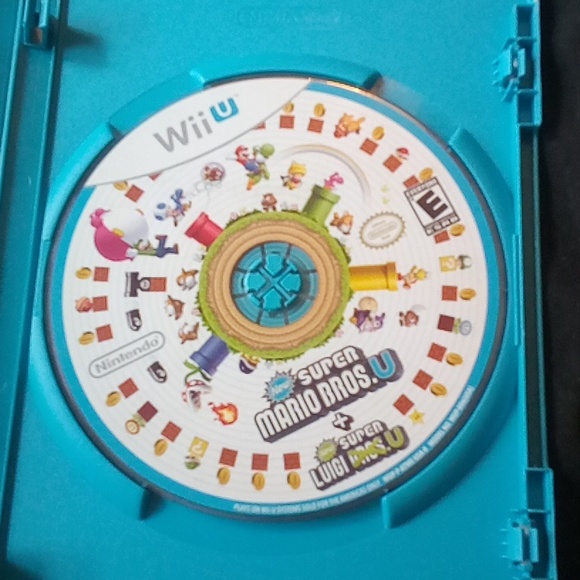 New Super Mario Bros U + New Super Luigi Bros U Wii U - Picture 3 of 3